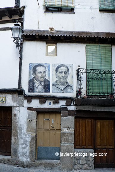
				Retratos pertenecientes a la exposición Retrata2-388. Mogarraz. Sierra de Francia. Salamanca. Castilla y León. España © Javier Prieto Gallego		
