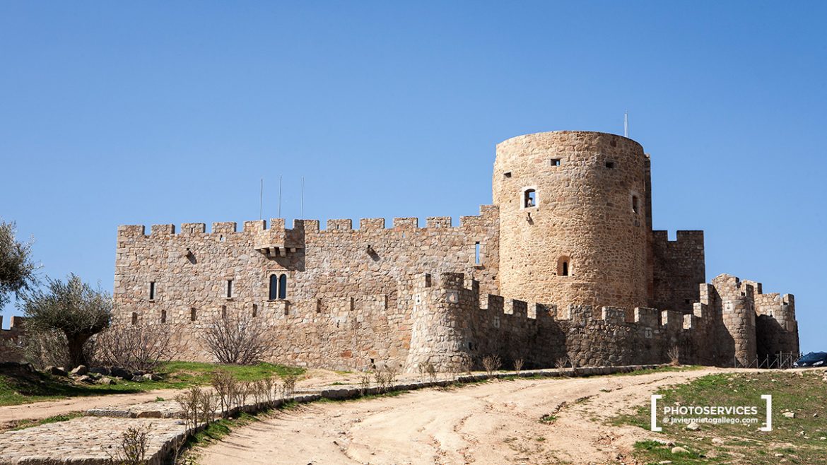 Castillo de La Adrada. Sierra de Gredos. Valle del Tiétar. Ávila.Castilla y León. España. © Javier Prieto Gallego