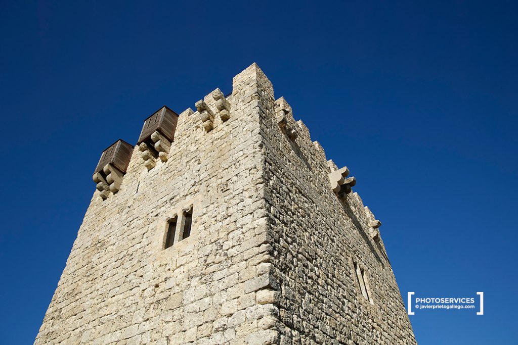 Exterior de la torre del homenaje. Castillo de Tiedra. Valladolid. Castilla y León.  España. © Javier Prieto Gallego